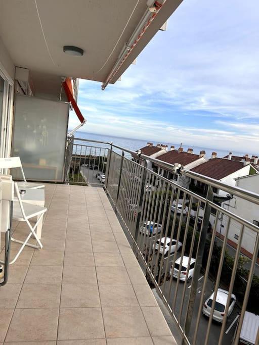 Precioso Apartamento En La Playa Barcelona 카브레라 데 마르 외부 사진