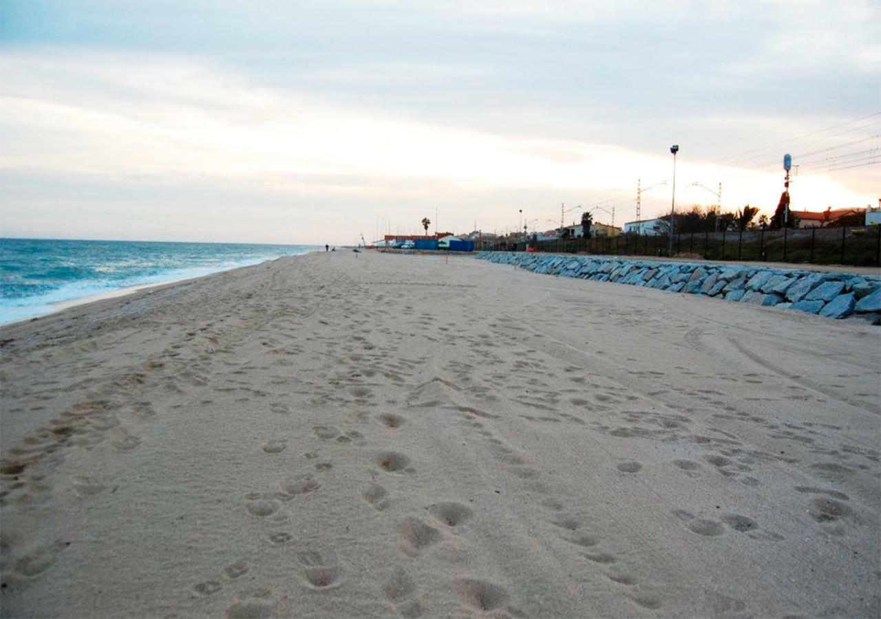Precioso Apartamento En La Playa Barcelona 카브레라 데 마르 외부 사진
